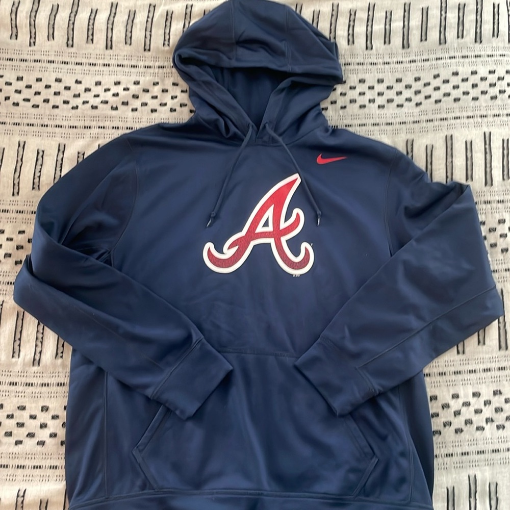 Nike Therma-Fit Hoodie Men’s Large Atlanta Braves